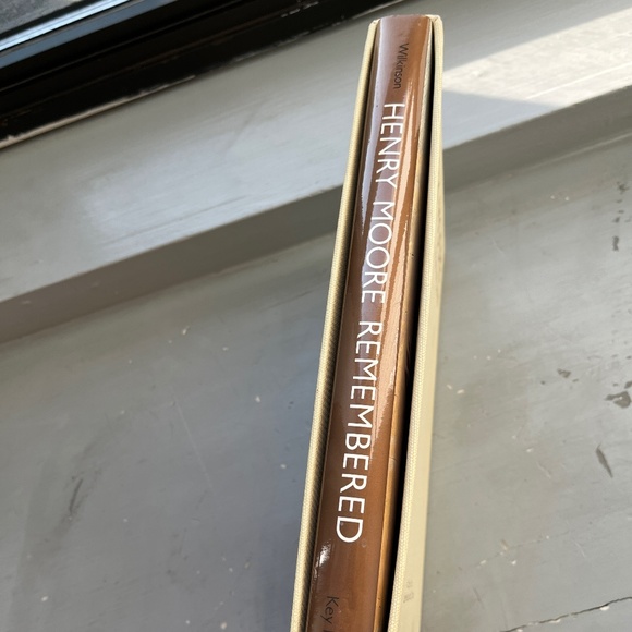 Art book: Henry Moore Remembered, from AGO (Toronto), 1987 - Picture 16 of 16